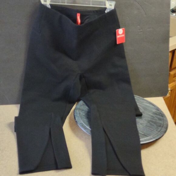 Spanx | The Perfect Front Slit Flare Legging in Black Size Medium Petite - Picture 1 of 6